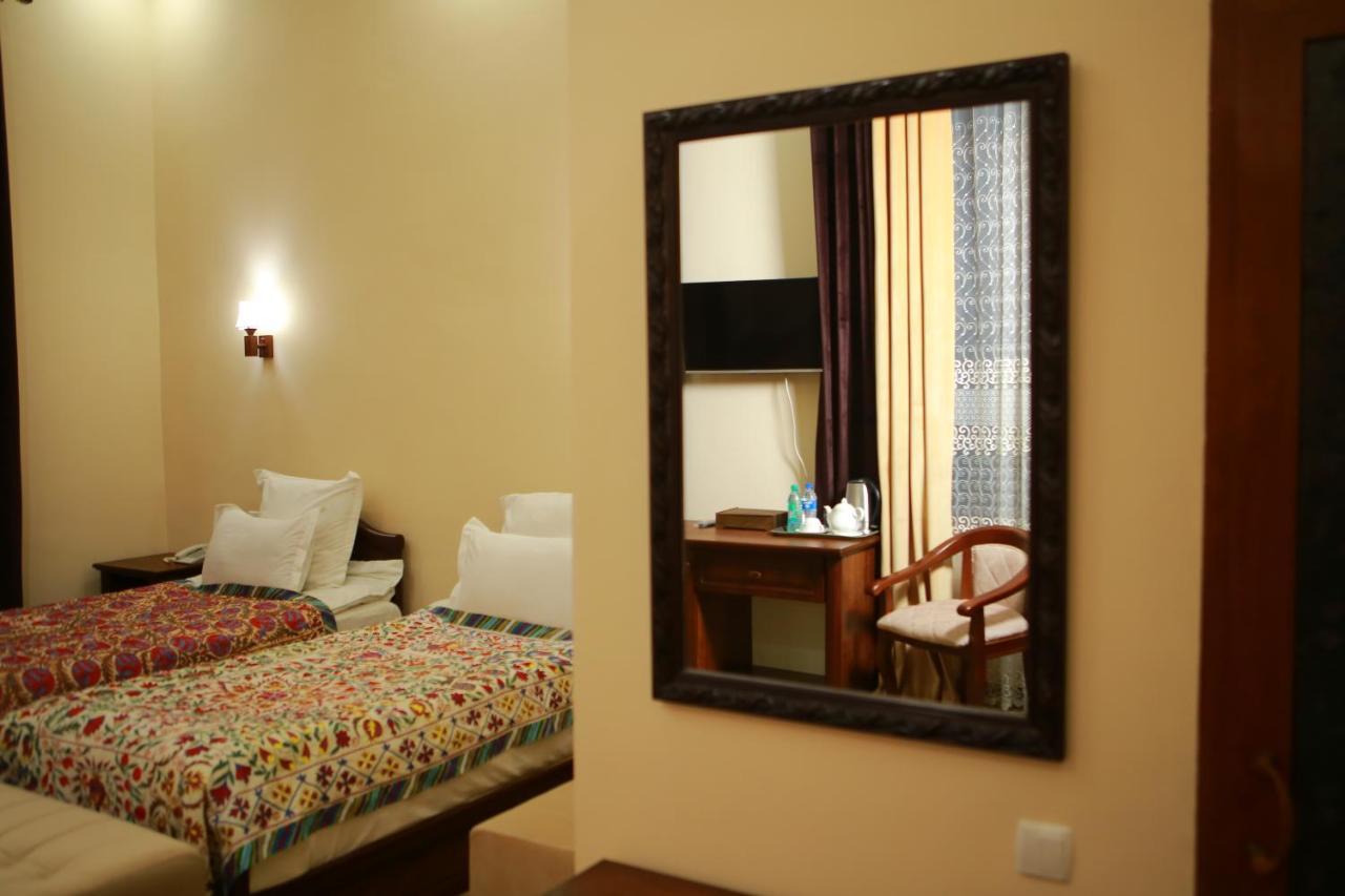 Boulevard Palace Hotel 사마르칸트 외부 사진